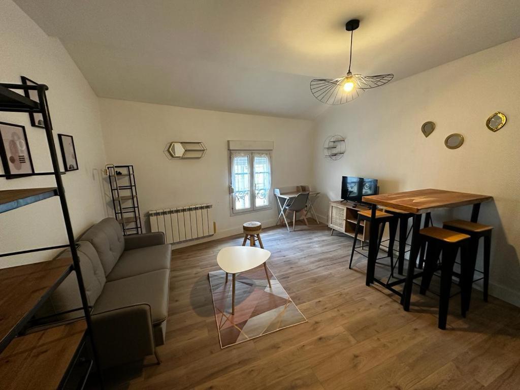 Le Petit Rempart Appartement Niort Buitenkant foto